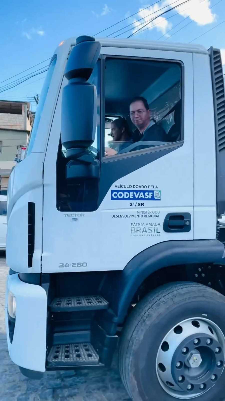 Camacã: Extensão da Fábrica SUA E CIA em São João do Panelinha e Basculante